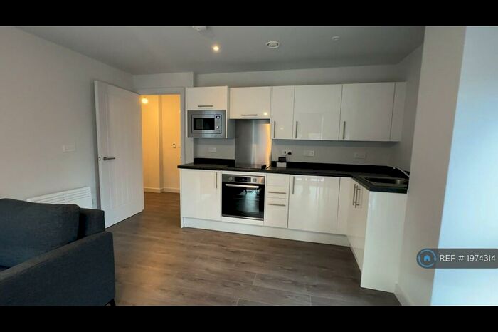 1 Bedroom Flat To Rent In Neptune Place, Liverpool City Centre, L8
