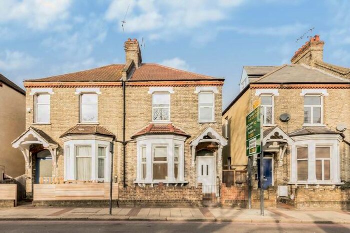 6 Bedroom Property To Rent In East Hill, London, SW18