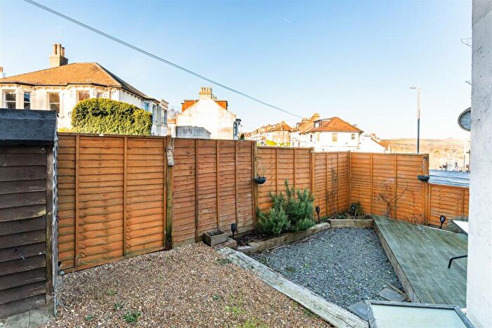 1 Bedroom Flat For Sale In Highcroft Villas, Brighton, BN1