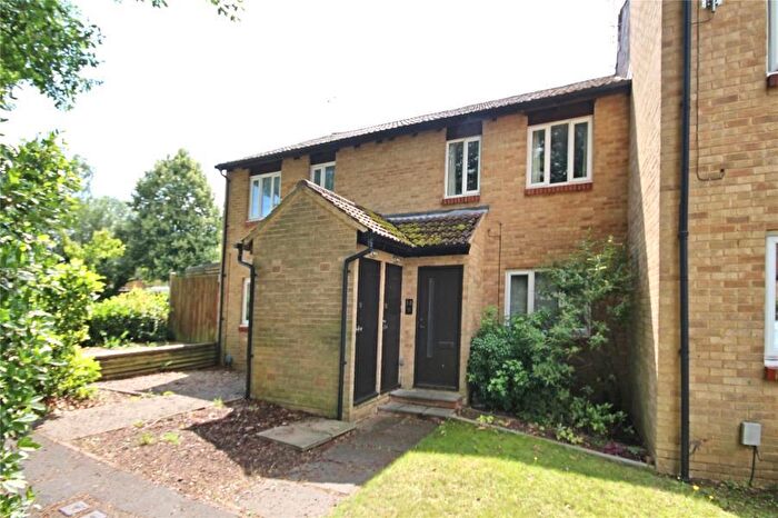 1 Bedroom Maisonette To Rent In Woking, Surrey, GU21