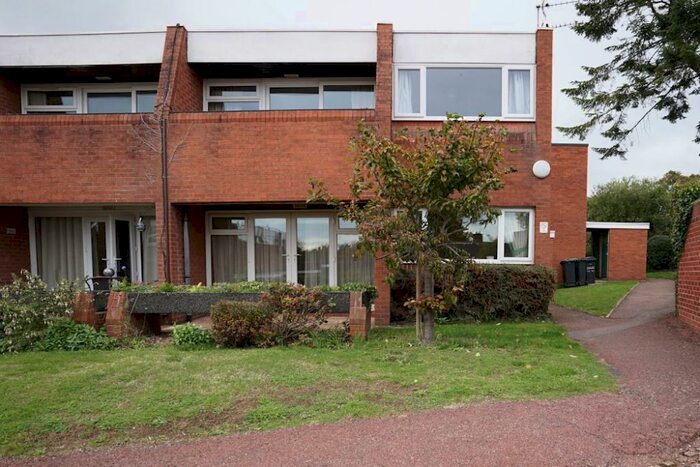 1 Bedroom Ground Flat To Rent In Knightthorpe Court Burns Road Loughborough Leicestershire, LE11