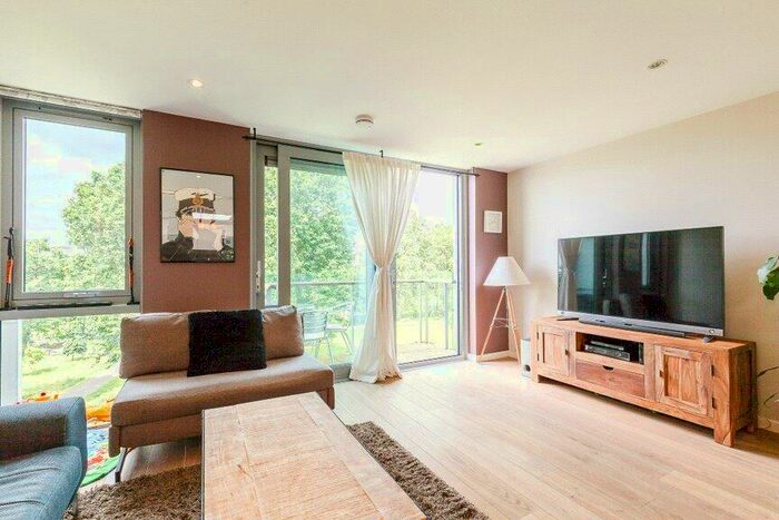 2 Bedroom Flat To Rent In Blackthorn Avenue, Islington, N7