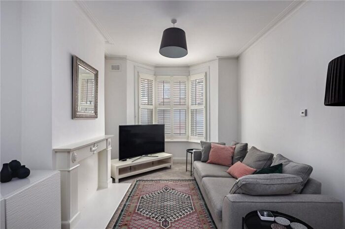 3 Bedroom Terraced House To Rent In Tweedmouth Road, Plaistow, London, E13