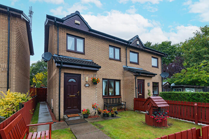3 Bedroom Semi-Detached House For Sale In Greenlaw Crescent, Paisley, Renfrewshire, PA1