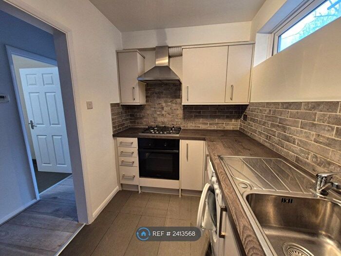 2 Bedroom Flat To Rent In Boscombe House, Croydon, CR0