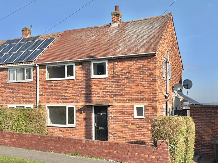 3 Bedroom Semi-Detached House For Sale In Windsor Avenue, Darton, Barnsley, South Yorkshire, S75