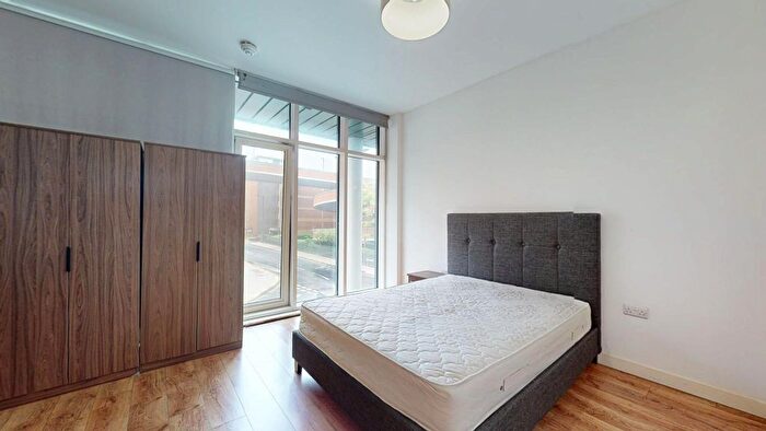 1 Bedroom Flat To Rent In Headstone Road, Harrow, HA1