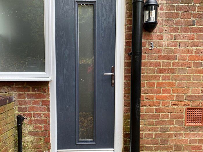 Studio To Rent In Salisbury House, St Thomas` Hill, C`bury, CT2