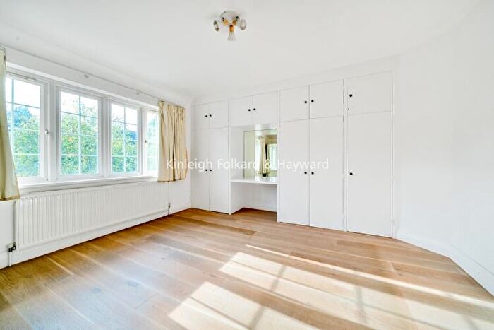 4 Bedroom House To Rent In Fitzwarren Gardens London, N19