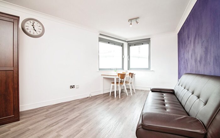 1 Bedroom Property To Rent In The Purple Apartments, Birmingham, B16