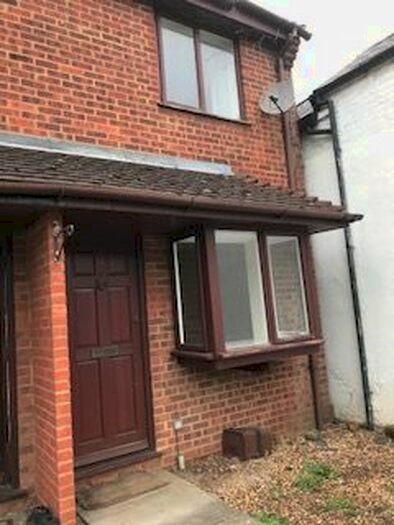 1 Bedroom Terraced House To Rent In Heath Close, Woburn Sands, Milton Keynes, MK17