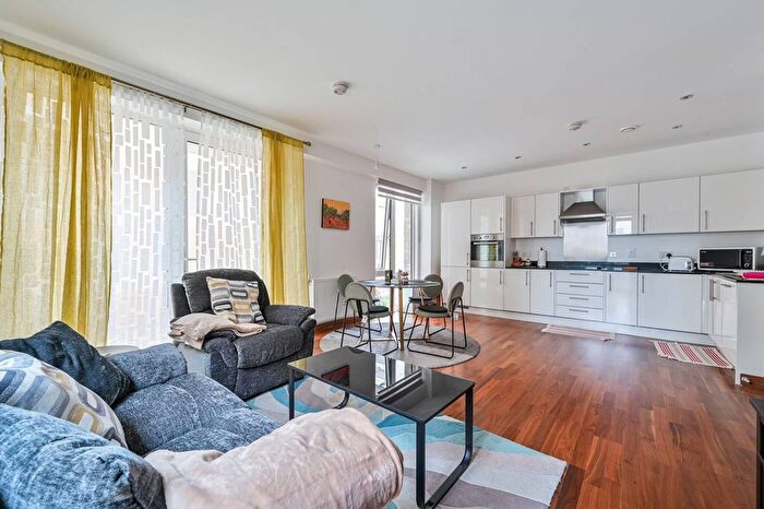 2 Bedroom Flat To Rent In Christchurch Way, Greenwich, London, SE10