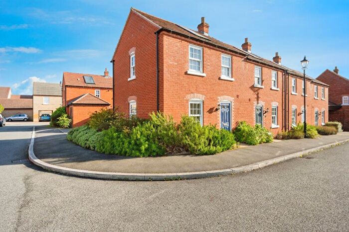 2 Bedroom End Of Terrace House For Sale In Brocklehurst Road, Kempston, Bedford, MK42