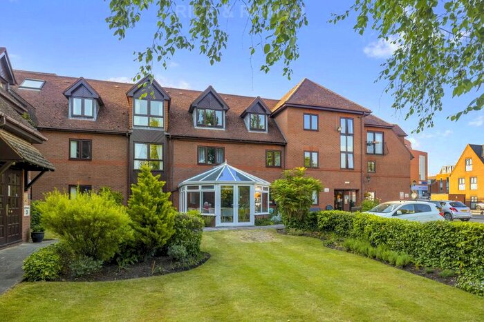 1 Bedroom Flat To Rent In Southwell Park Road, Camberley, GU15