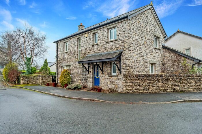 4 Bedroom Detached House For Sale In Town Head Fold, Holme, Cumbria, LA6
