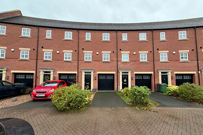 3 Bedroom Terraced House For Sale In King Crescent South, Loughborough, LE11