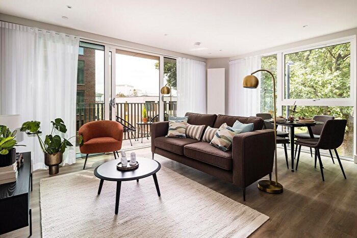 2 Bedroom Duplex To Rent In Neptune Wharf, London, SE8