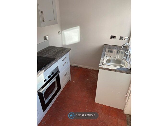 2 Bedroom End Of Terrace House To Rent In Northfield Street, Worcester, WR1