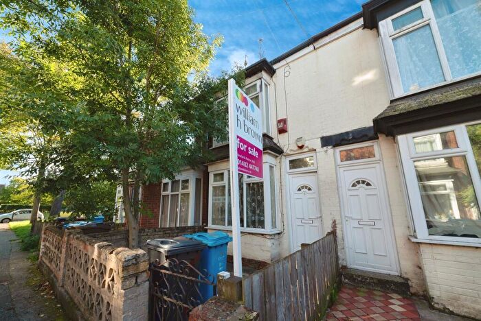 2 Bedroom Terraced House For Sale In Cranbourne Avenue, Hull, HU5