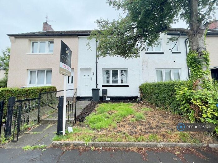 3 Bedroom Terraced House To Rent In Robert Burns Avenue, Clydebank, G81
