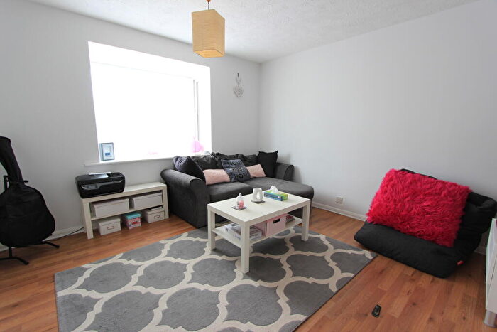 1 Bedroom Apartment To Rent In Summerhill Way, Mitcham, Surrey, CR4