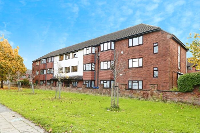 2 Bedroom Flat For Sale In Northumberland Crescent, Manchester, Greater Manchester, M16