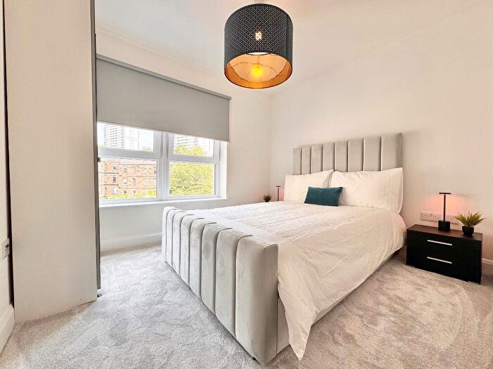 2 Bedroom Flat To Rent In Broomhill Avenue, Broomhill, Glasgow, G11