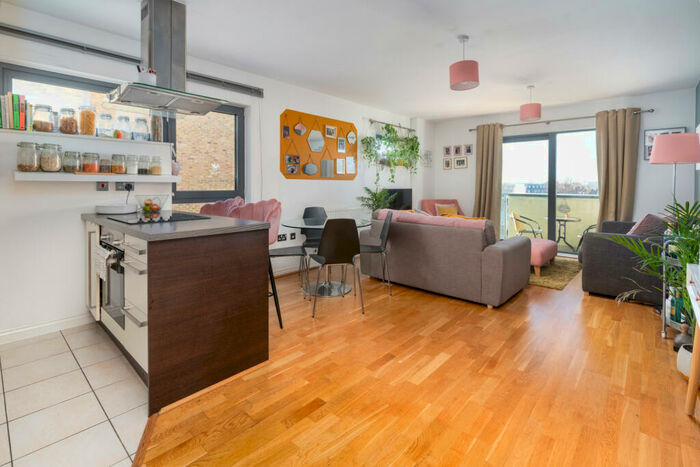 2 Bedroom Apartment To Rent In Oval Road, London, NW1