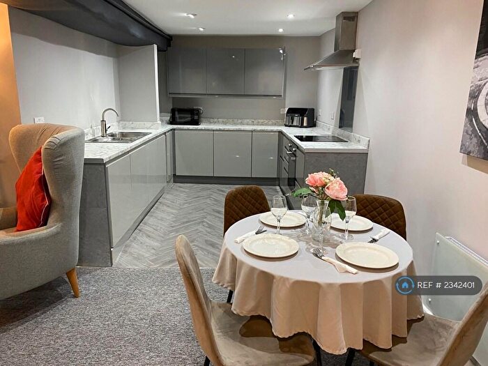 2 Bedroom Flat To Rent In High St, Northampton, NN7