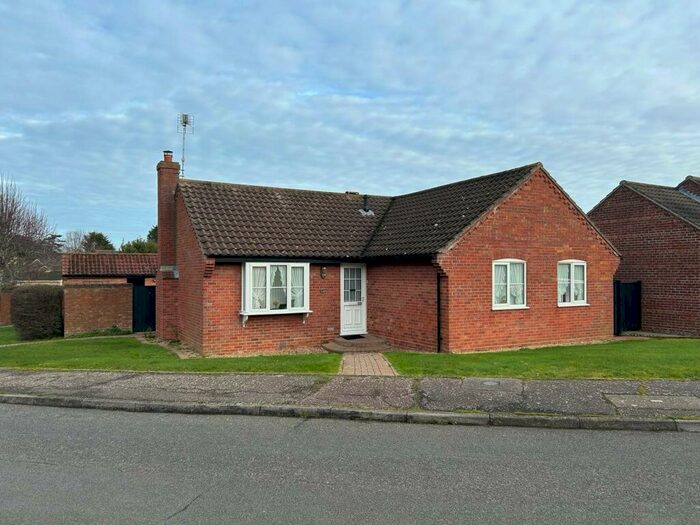 3 Bedroom Detached Bungalow For Sale In Ridgeway, Cromer, NR27