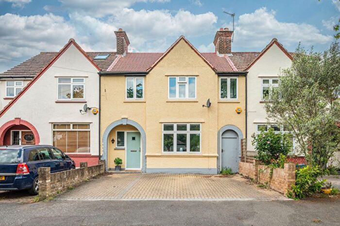 3 Bedroom Terraced House For Sale In Woodland Gardens, Isleworth, TW7