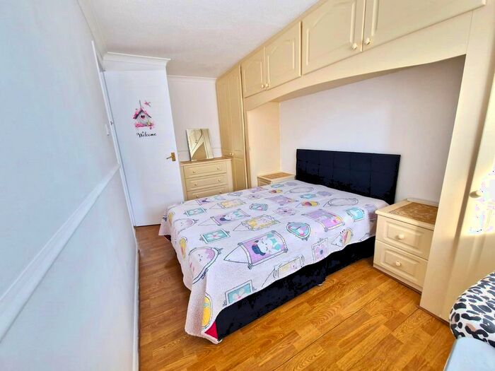 3 Bedroom End Of Terrace House To Rent In Jasper Road, London, E16
