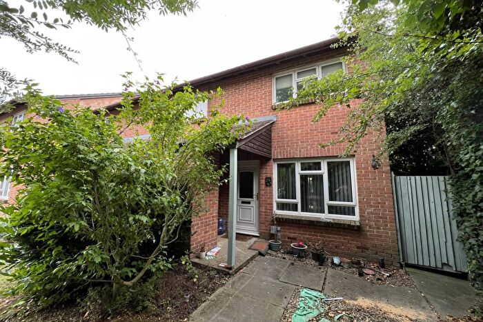 2 Bedroom Semi-Detached House To Rent In Wilsdon Way, Kidlington, Oxford, Oxford, OX5