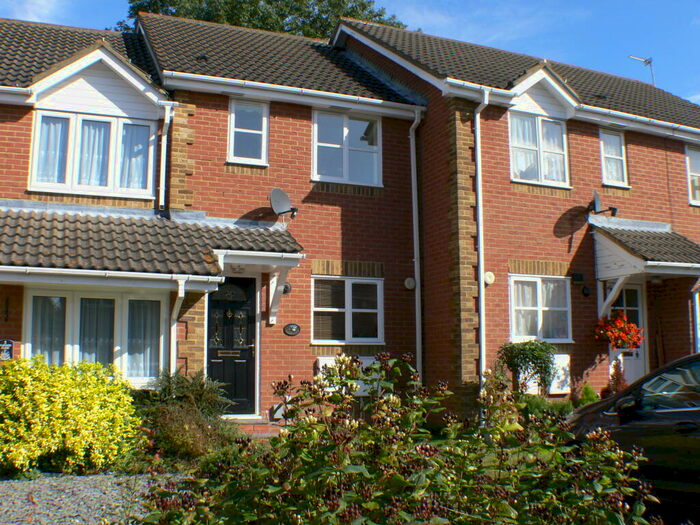 2 Bedroom House To Rent In Harrow Close, Aylesbury, HP21