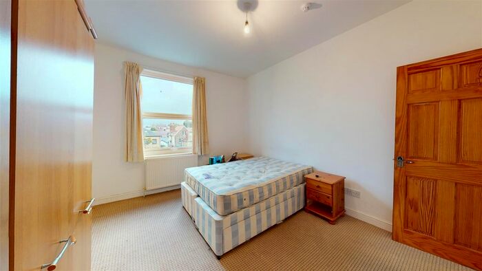 1 Bedroom Flat For Sale In Granville Road, Broadstairs, CT10