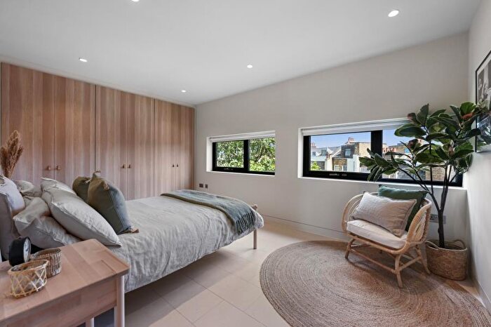 1 Bedroom Flat To Rent In Oval Road, Primrose Hill, NW1