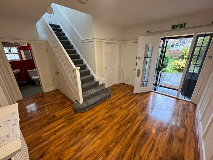 6 Bedroom Detached House To Rent In Fitzjames Avenue, Croydon, CR0