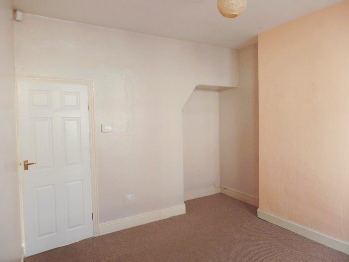 2 Bedroom Terraced House To Rent In Oldfield Street, Stoke-On-Trent, ST4