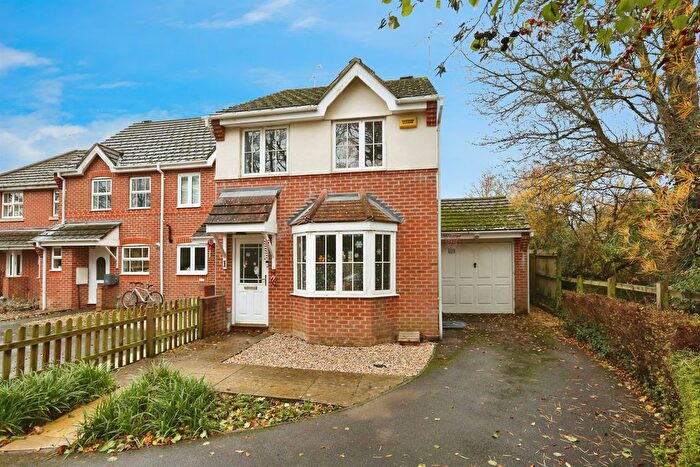 3 Bedroom End Of Terrace House For Sale In Tristram Close, Chandler's Ford, Eastleigh, SO53