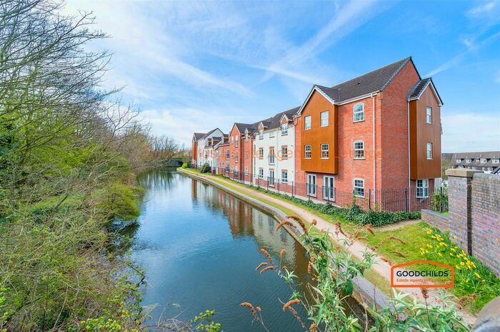 2 Bedroom Flat To Rent In Steep Bridge Way, Walsall Wood, WS9