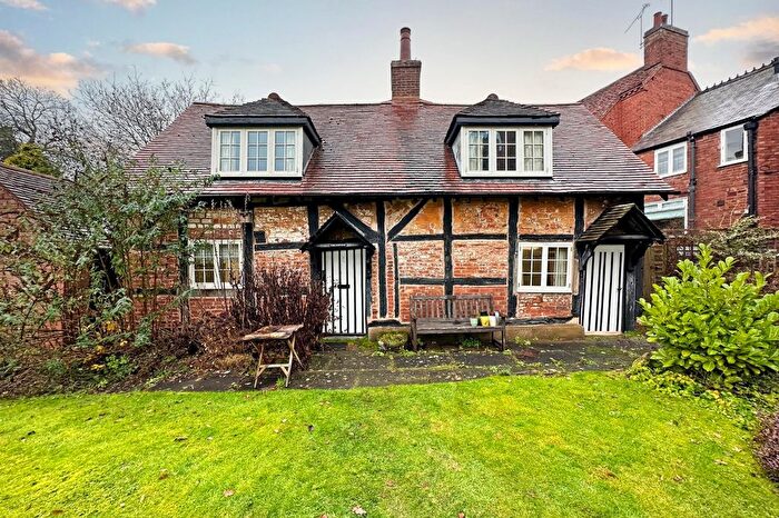 2 Bedroom Semi-Detached House To Rent In Lavender Hall Lane, Berkswell, Coventry, West Midlands, CV7