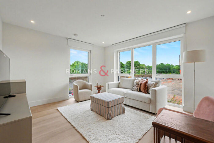 2 Bedroom Apartment To Rent In Bow View Apartments, Bow Green, E3