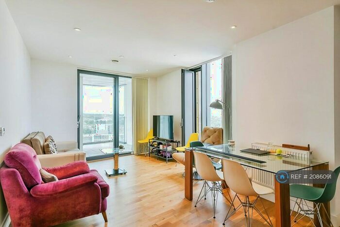 2 Bedroom Flat To Rent In Station Road, London, SE13