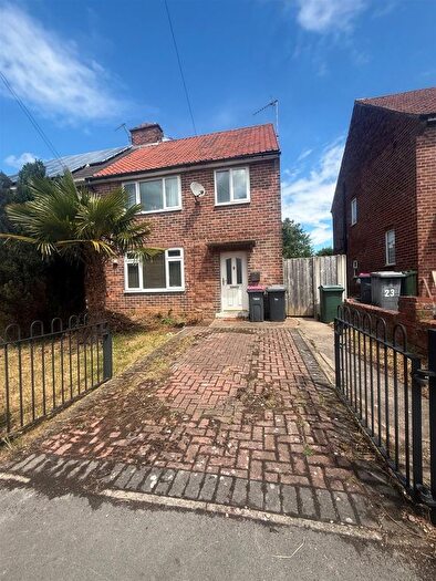 3 Bedroom Semi-Detached House For Sale In Manor Road, Dinnington, Sheffield, S25