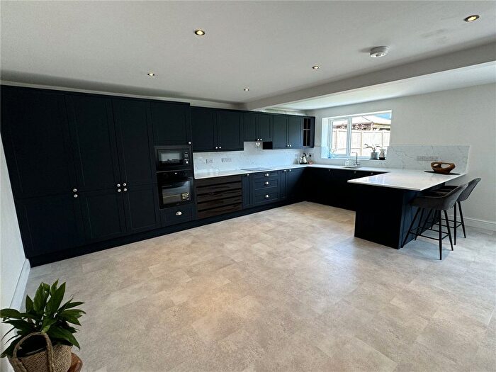 2 Bedroom Bungalow To Rent In Weston Lane, Bulkington, Bedworth, Warwickshire, CV12