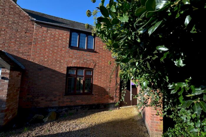 2 Bedroom Property To Rent In Rookery Lane, Thurmaston, Leicestershire, LE4