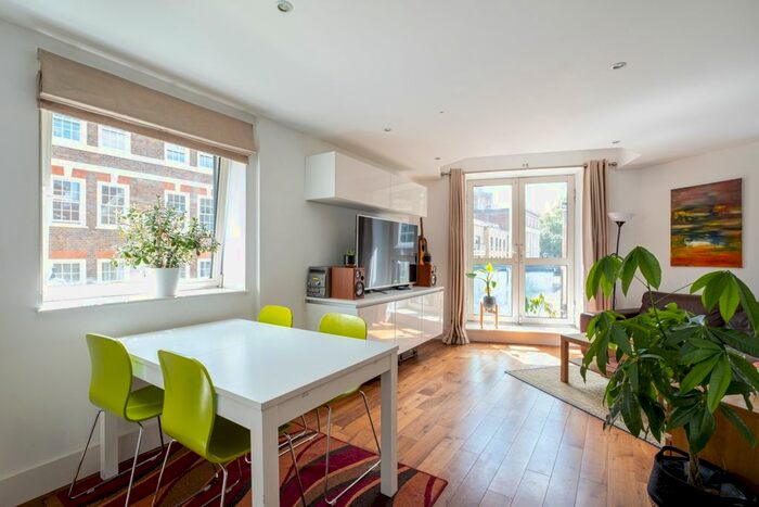 3 Bedroom Flat To Rent In Regency Street, London, SW1P