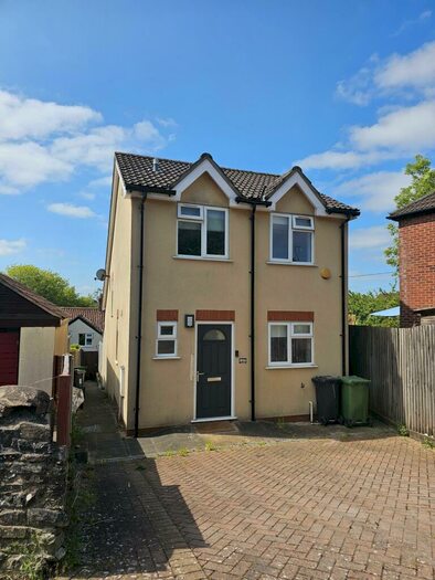 4 Bedroom House To Rent In Courtney Road, Bristol, BS15