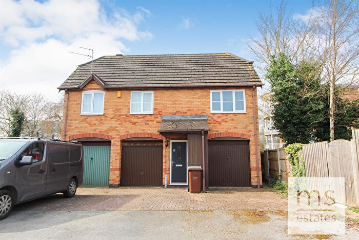 1 Bedroom Detached House To Rent In Wicket Grove, Lenton, Nottingham, NG7