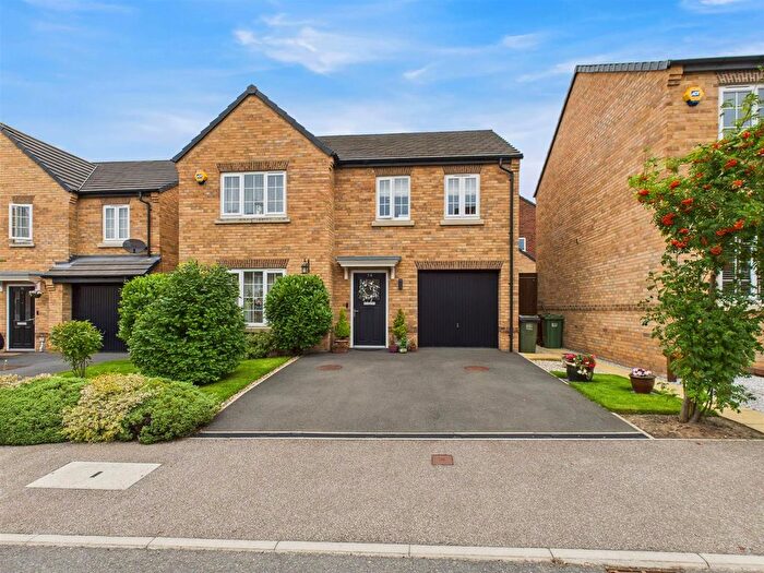 4 Bedroom Detached House For Sale In Craig Hopson Avenue, Castleford, WF10